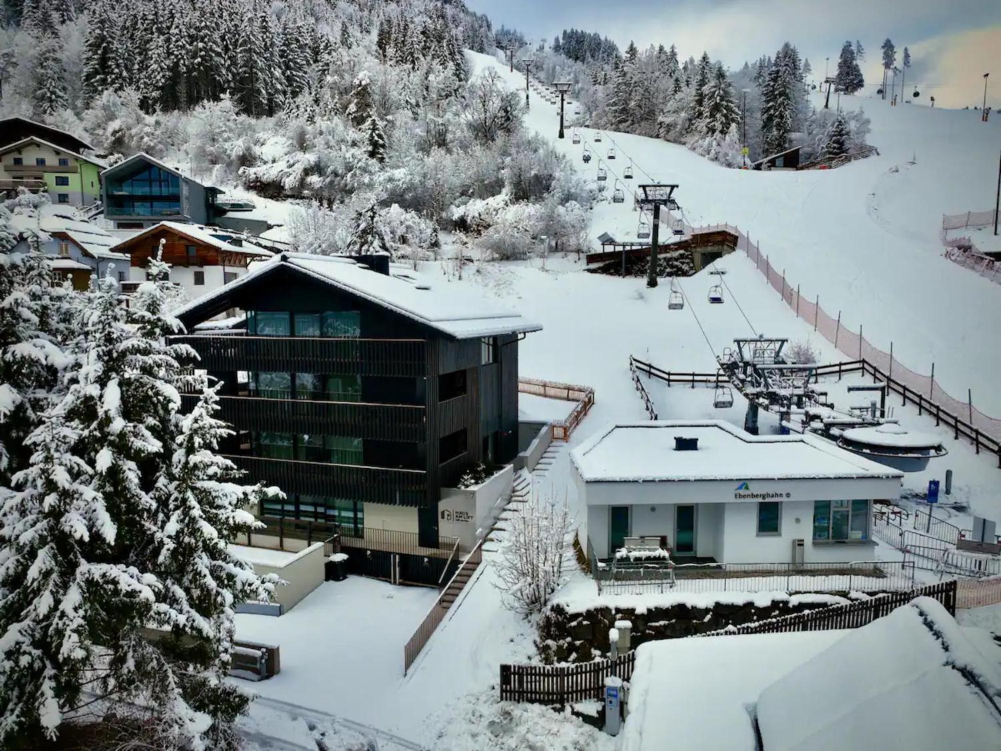 Lift Ski Top2 Zell--contact# Whatsap Before Booking#-i-43--690--1026--2422- Apartment