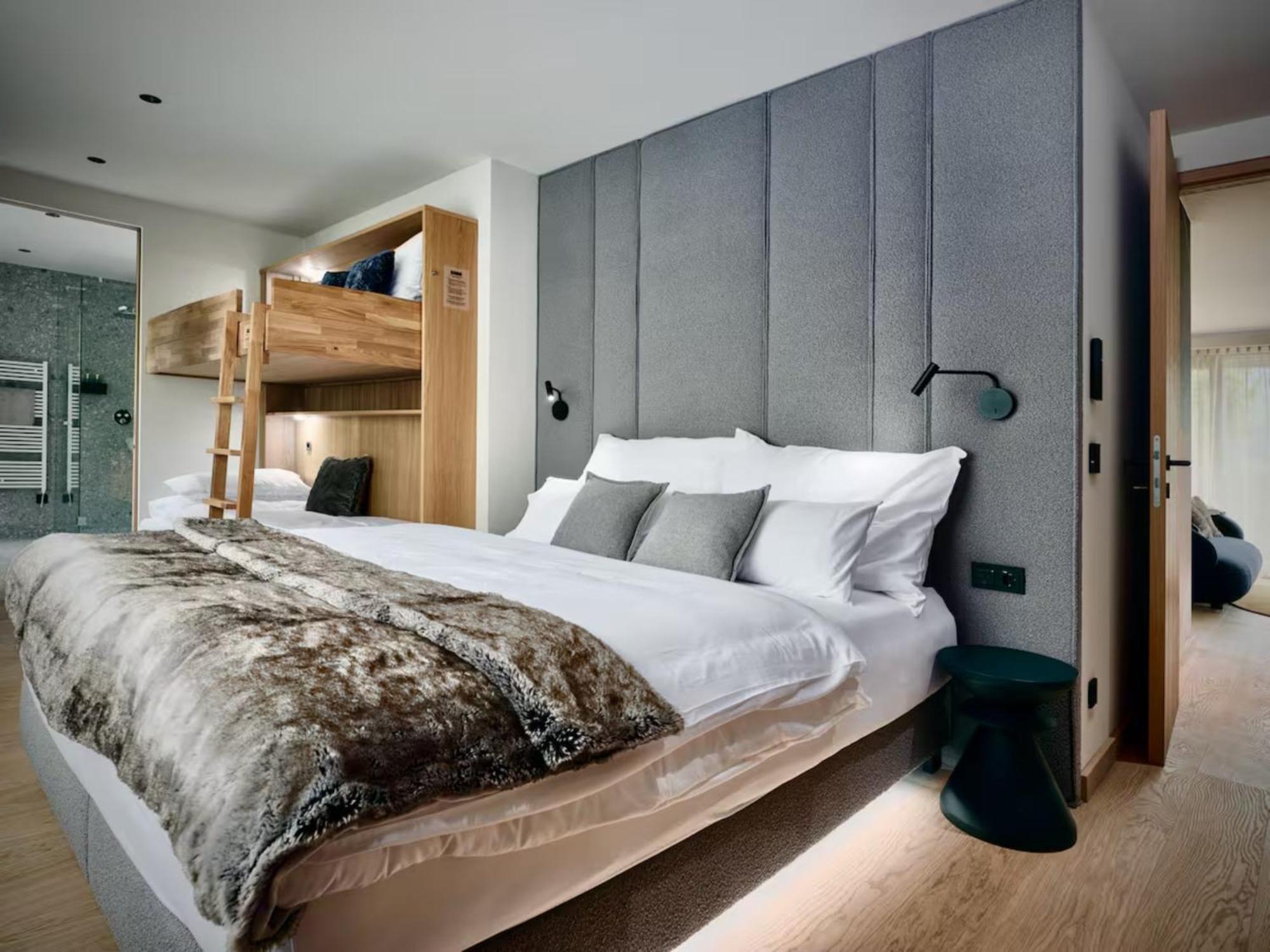 Apartment Lift Ski Top2 Zell--contact# Whatsap Before Booking#-i-43--690--1026--2422- *
